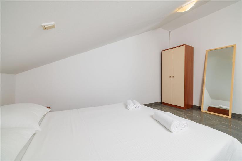 Apartment A4, for 4 persons