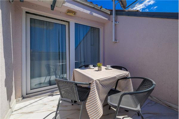 Apartment A4, for 4 persons