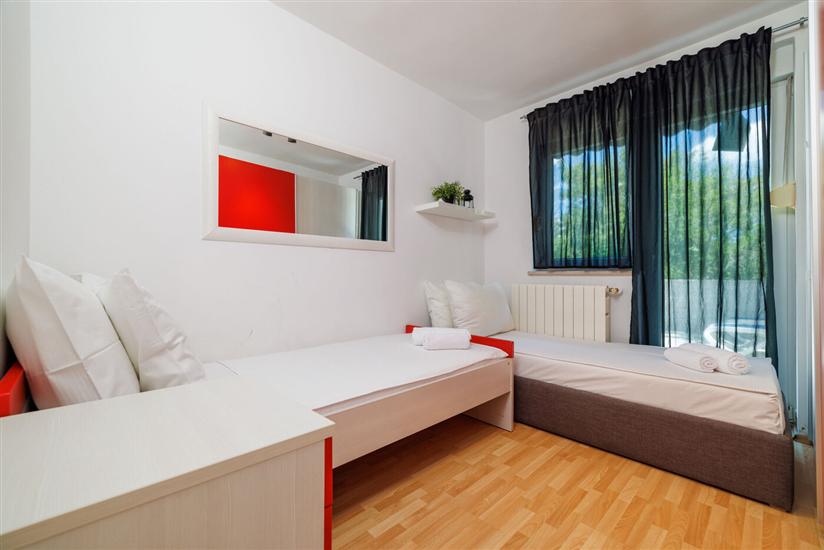 Apartment A5, for 5 persons