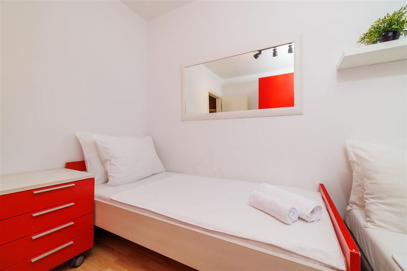 Apartment A5, for 5 persons