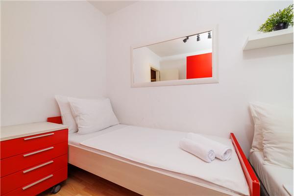 Apartment A5, for 5 persons