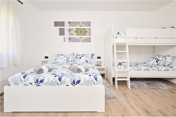 Apartment A1, for 11 persons