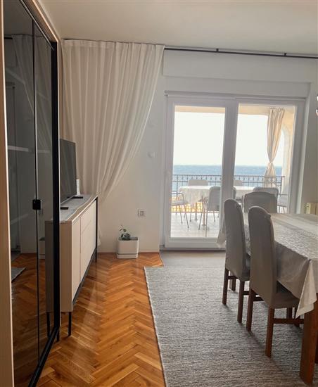 Apartment A2, for 6 persons