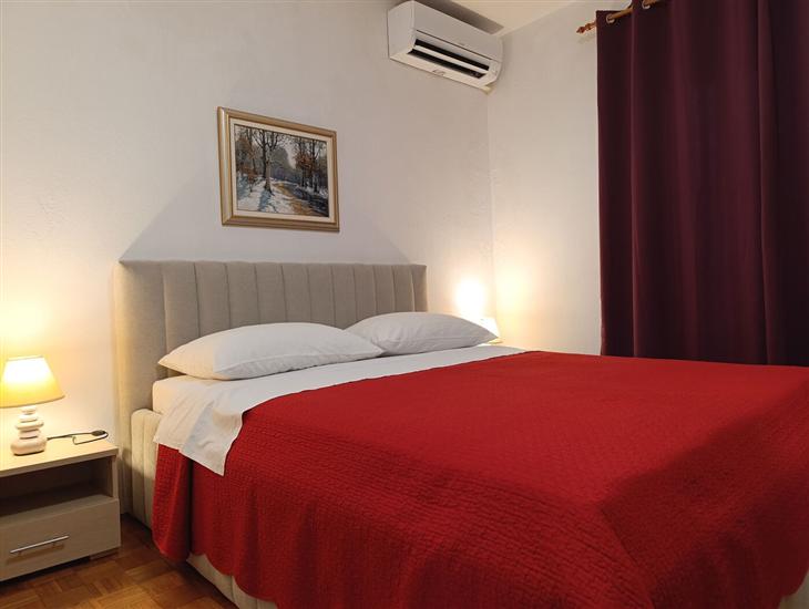 Apartment A4, for 12 persons