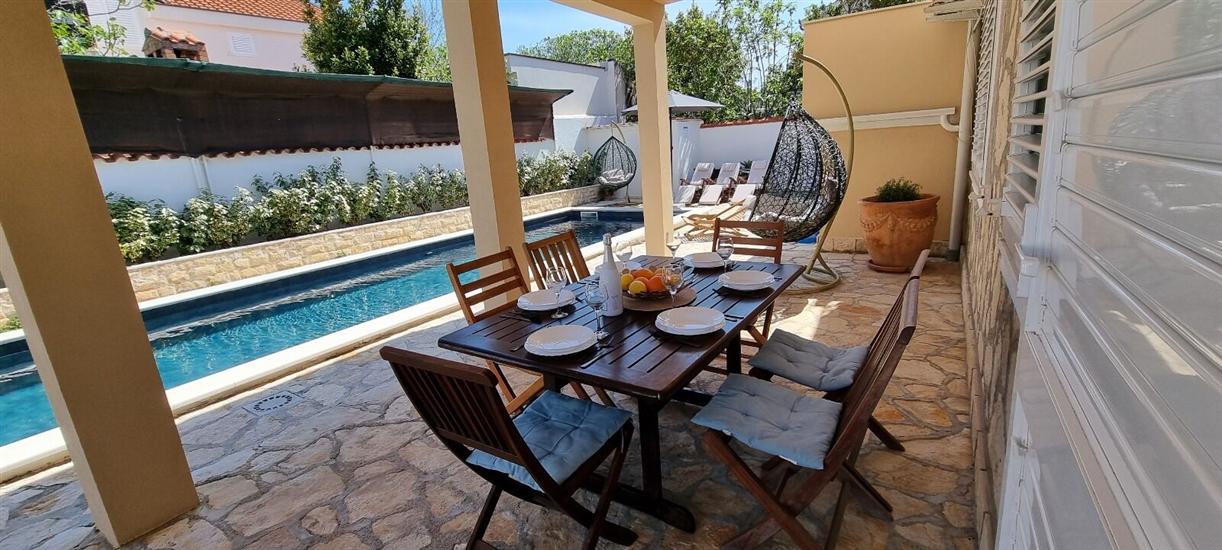 Apartment A1, for 6 persons