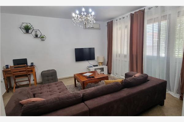 Apartment A1, for 6 persons