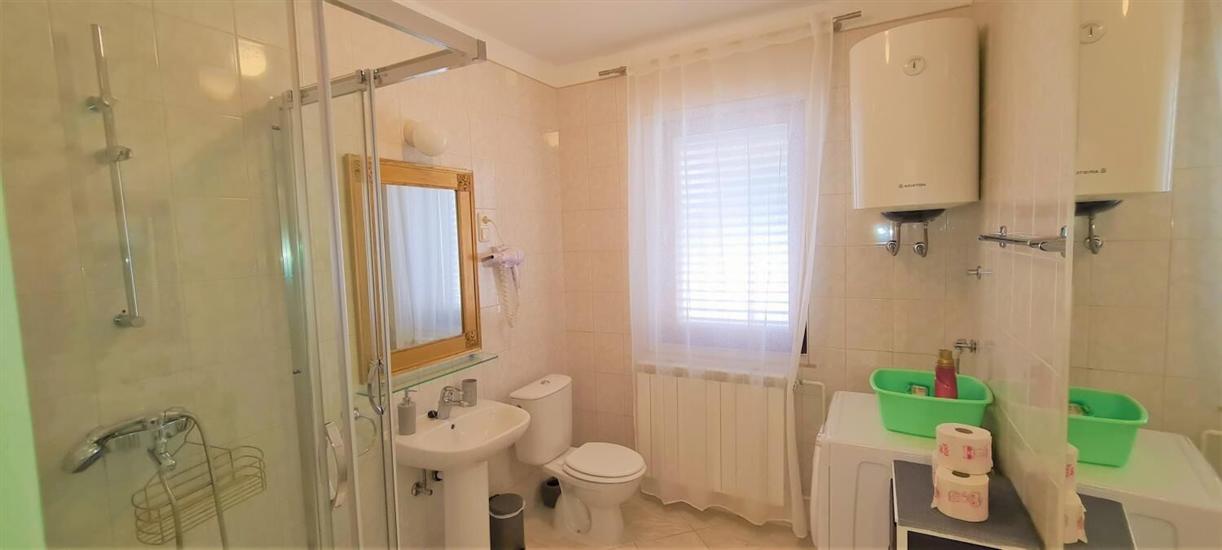 Apartment A1, for 6 persons