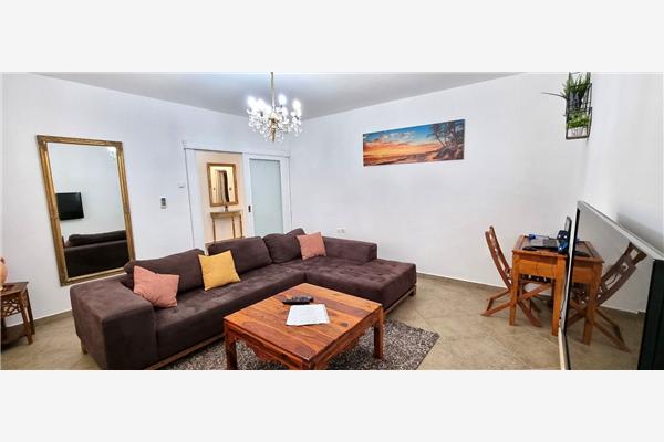 Apartment A1, for 6 persons