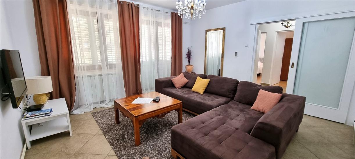 Apartment A1, for 6 persons