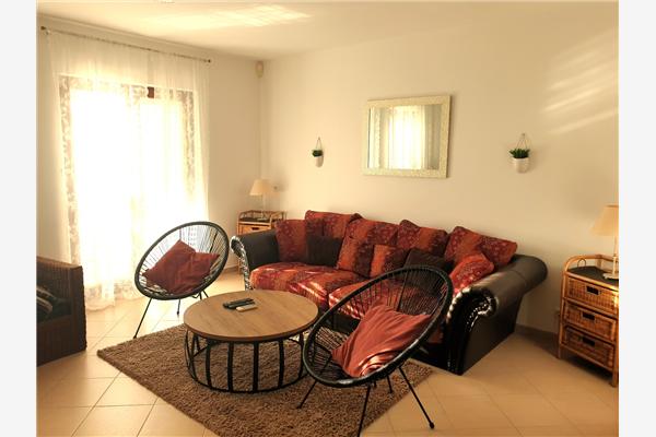 Apartment A2, for 6 persons