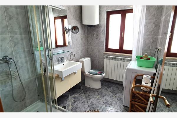 Apartment A2, for 6 persons