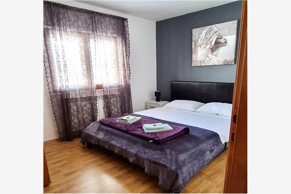 Apartment A2, for 6 persons