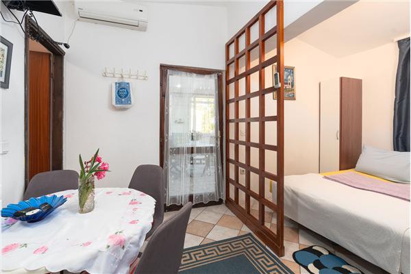 Apartment A2, for 4 persons