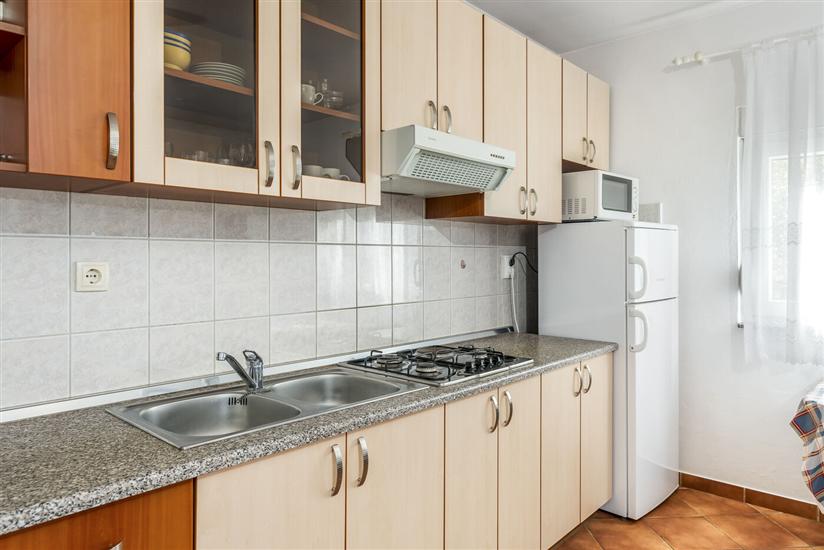 Apartment A2, for 6 persons