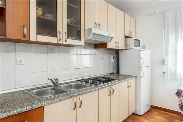 Apartment A2, for 6 persons