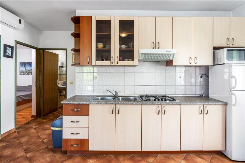 Apartment A2, for 6 persons