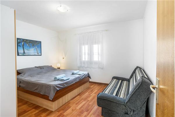 Apartment A2, for 6 persons