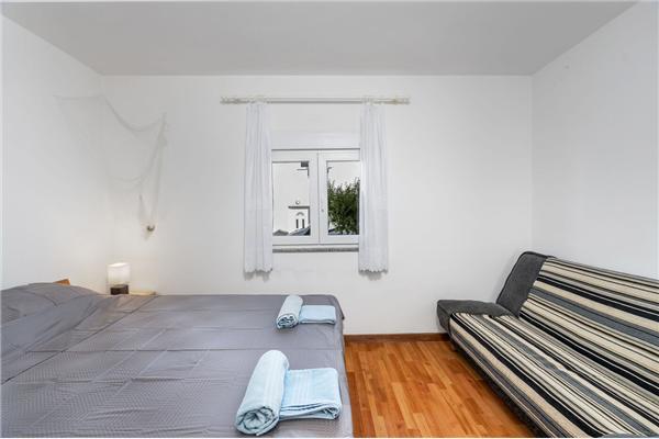 Apartment A2, for 6 persons