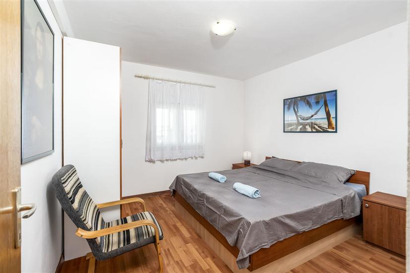 Apartment A2, for 6 persons