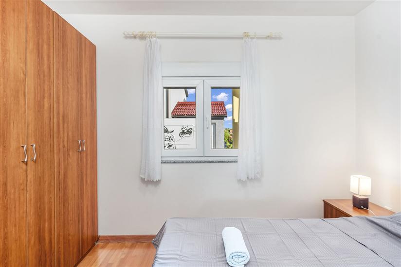 Apartment A2, for 6 persons