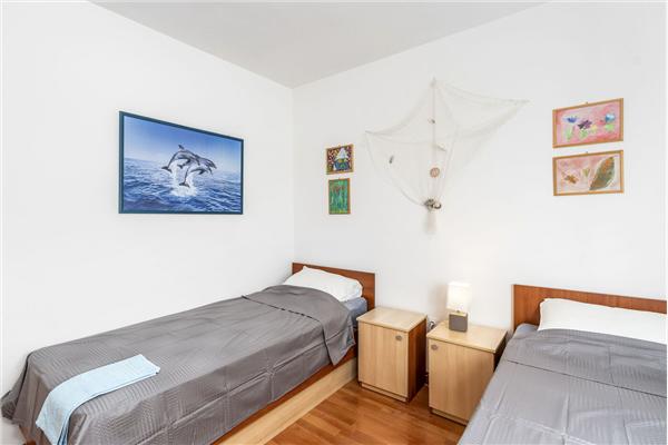 Apartment A2, for 6 persons