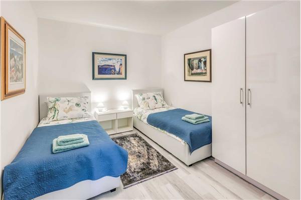 Apartment A1, for 4 persons