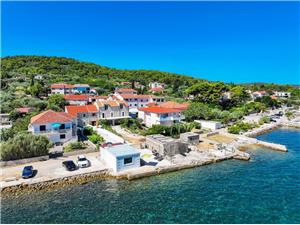 Apartments Beachfront Pebble Zdrelac - island Pasman, Size 92.00 m2, Airline distance to the sea 5 m