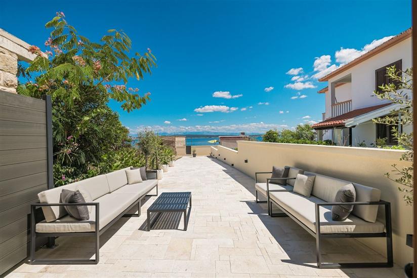 Apartment A1, for 6 persons