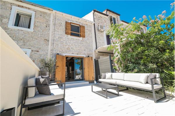 Apartment A1, for 6 persons