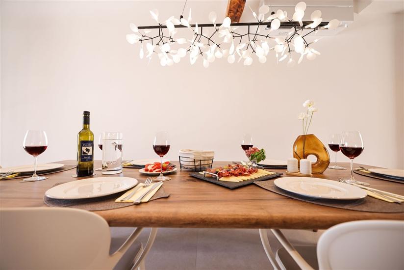 Apartment A1, for 6 persons