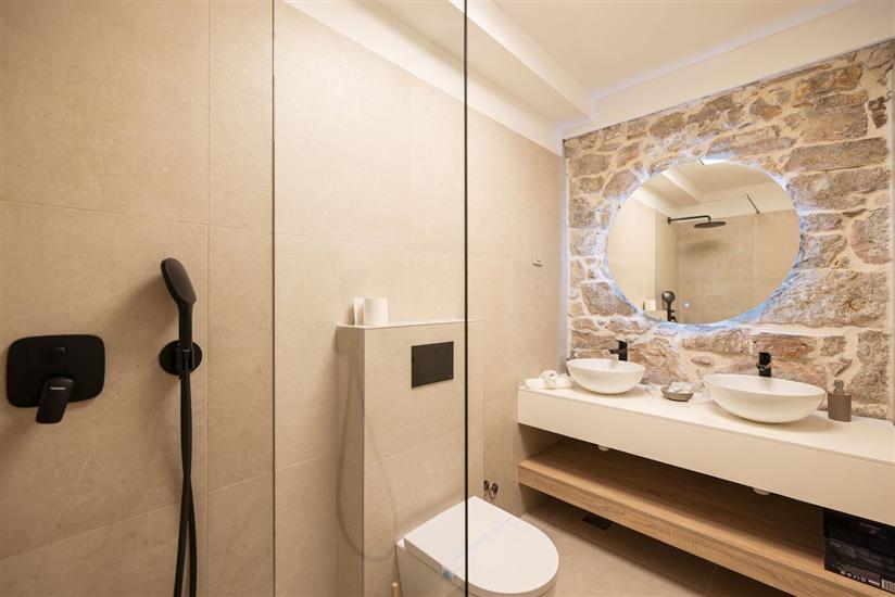 Apartment A1, for 6 persons