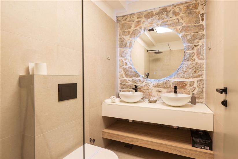 Apartment A1, for 6 persons