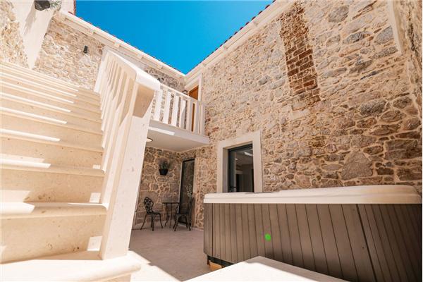 Apartment A1, for 6 persons