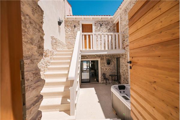 Apartment A1, for 6 persons