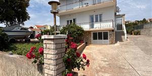 Apartman - Jezera - otok Murter