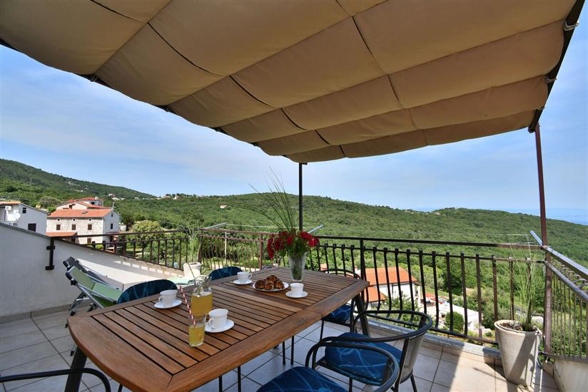 Apartment A1, for 6 persons