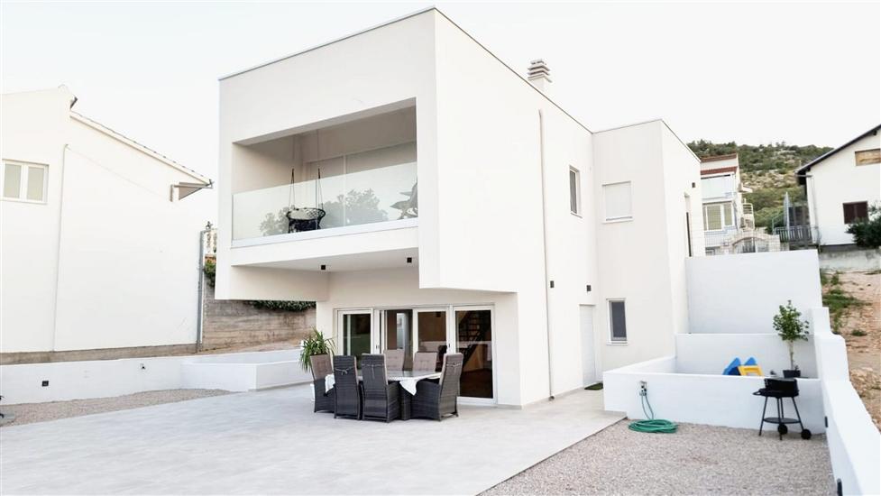 Villa Raslina View