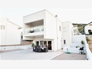 Holiday homes Sibenik Riviera,BookViewFrom 214 €