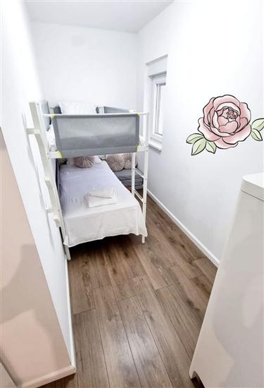 House K1, for 5 persons