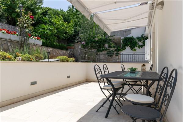 Apartment A2, for 4 persons