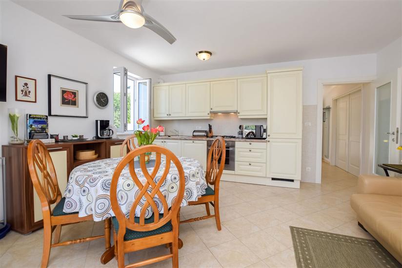 Apartment A2, for 4 persons