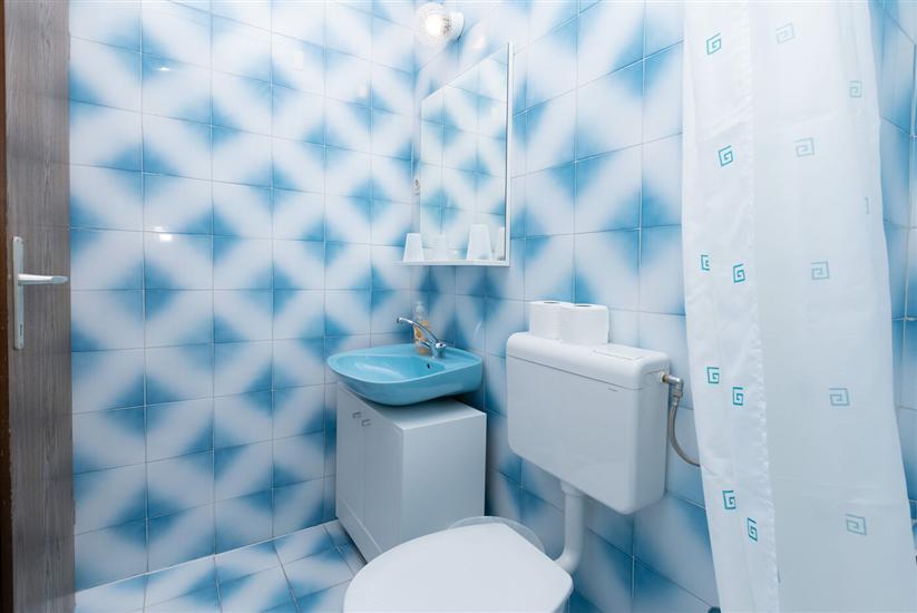 Apartment A1, for 6 persons