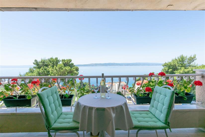 Apartment A1, for 6 persons