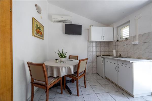 Apartment A5, for 3 persons