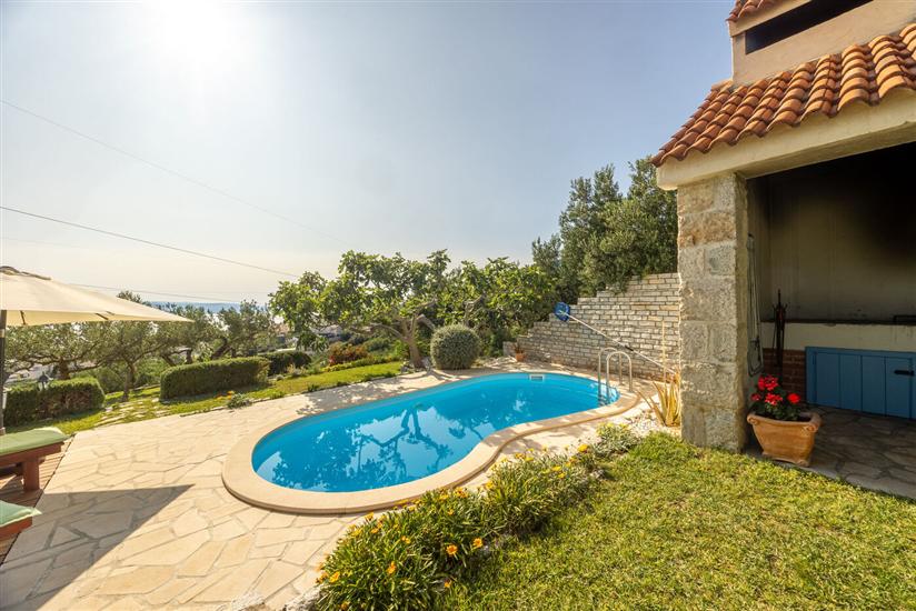 Villa Ela