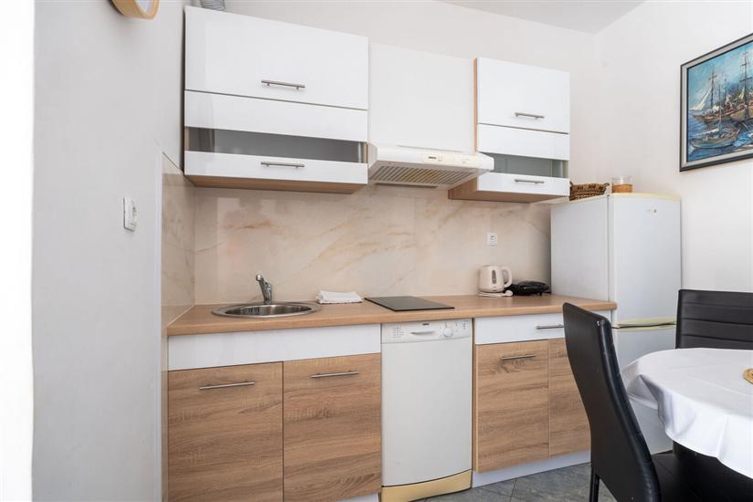Apartment A2, for 5 persons