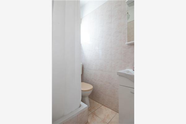 Apartment A2, for 5 persons