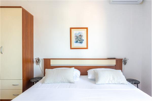 Apartment A2, for 5 persons