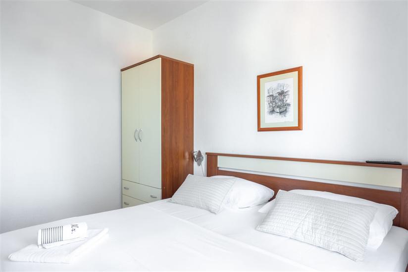 Apartment A2, for 5 persons