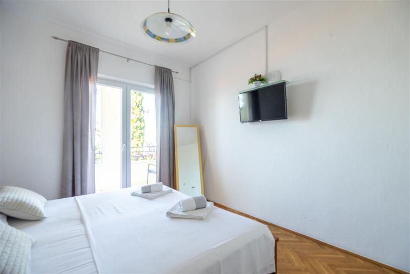 Apartment A2, for 5 persons